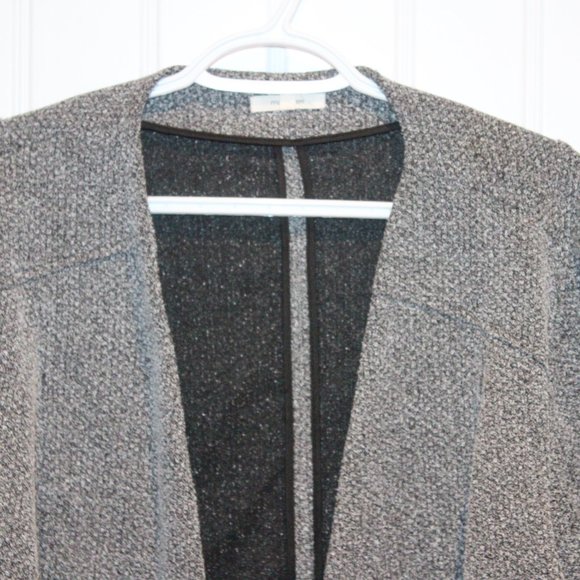 2/$30 🏷 Maurices Oversized Blazer Size 2 - Loose Fit - Picture 3 of 4